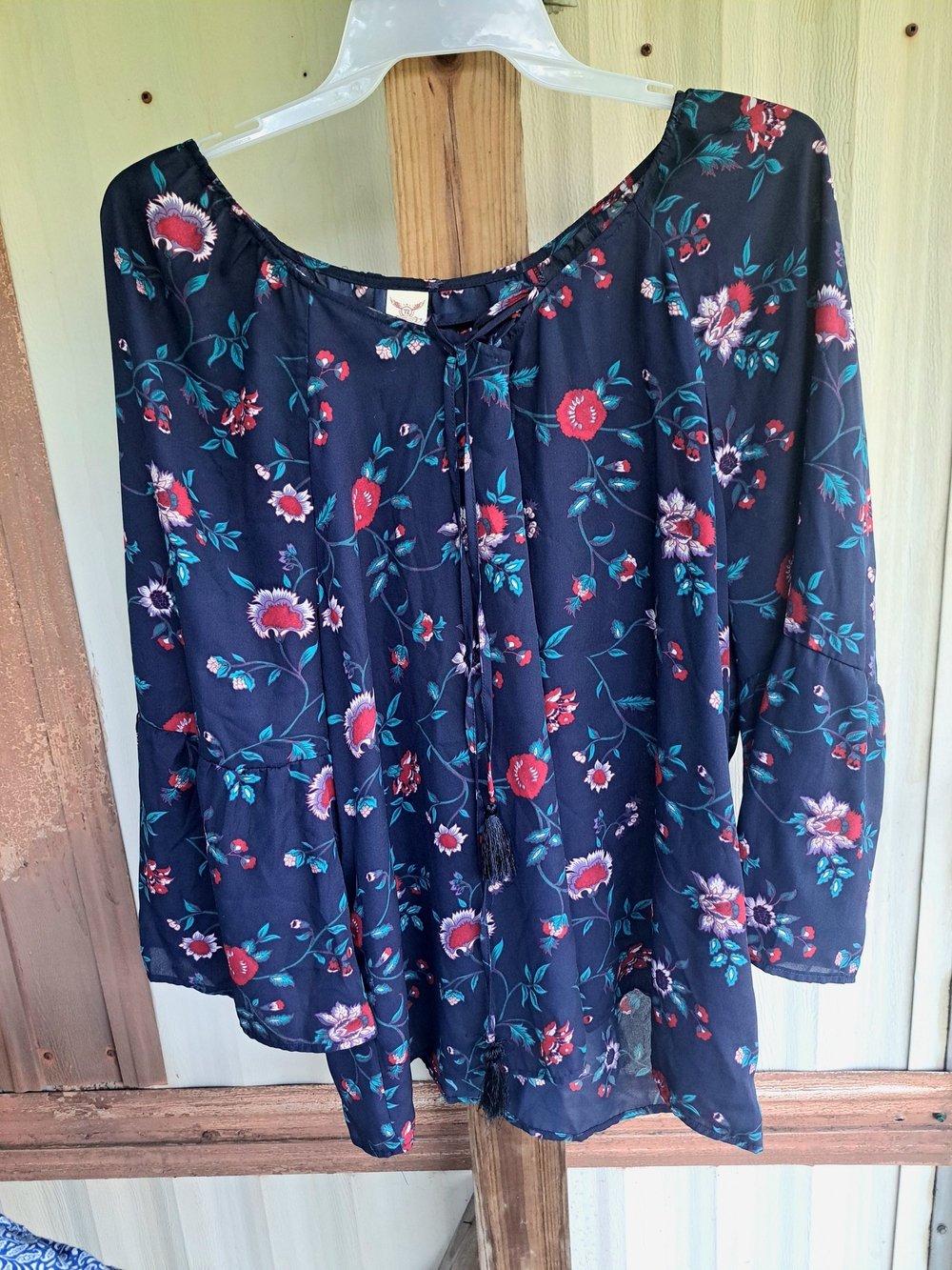 Faded Glory Navy Floral Peasant Tunic with Tassel Tie